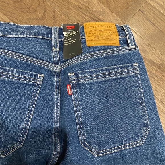 Levi’s WEDGIE FIT STRAIGHT UTILITY WOMEN'S JEANS - Picture 10 of 10